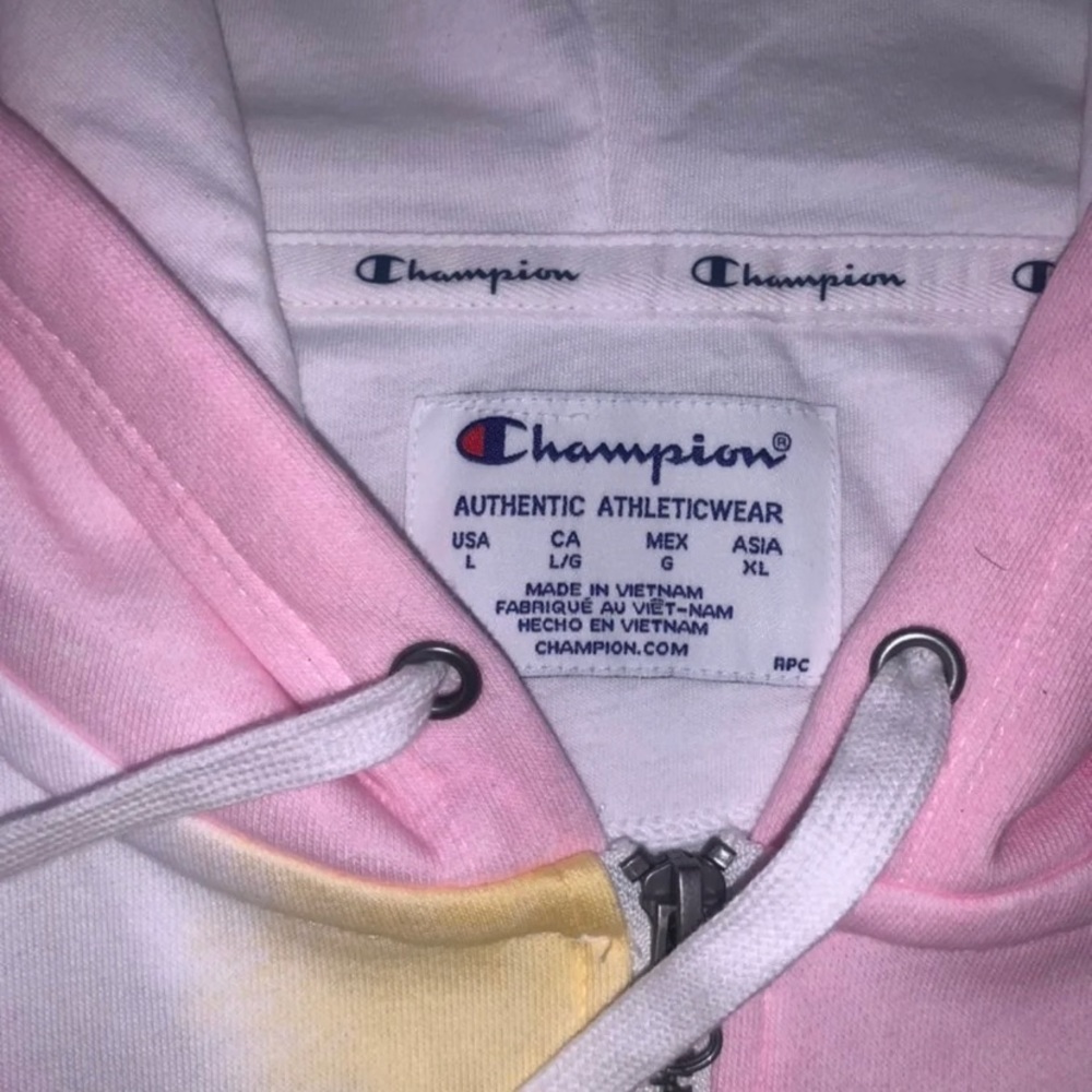 🚫SOLD🚫NWTs Women’s Champion Matching Set-Hoodie and Shorts-Size Large-Tie-Dye - Picture 3 of 4